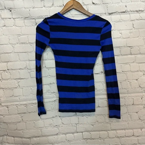 Old Navy blue and black striped long sleeve shirt - Picture 2 of 4